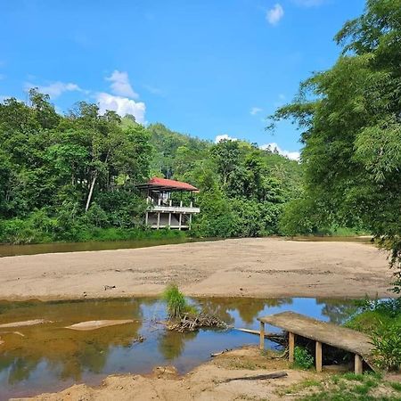 Riverside Palm Inn Sg Lembing Sungai Lembing Exterior photo